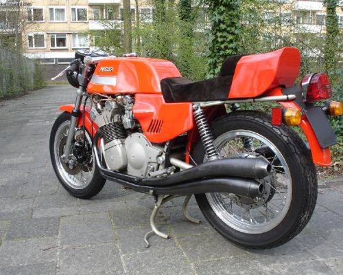 MV Agusta 750SS  