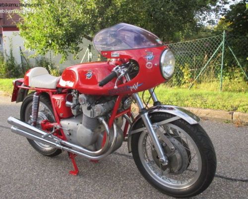 MV Agusta 750 SS  