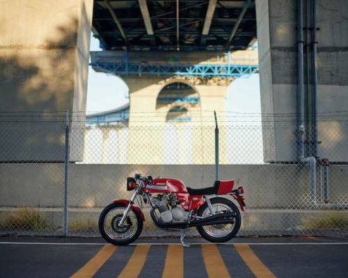 MV Agusta MV 750S America  