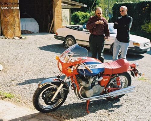 MV Agusta 750s Disc Brake  With Honda K2 Screen - now  replaced with MV bubble.