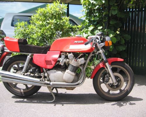 MV Agusta 850ss  