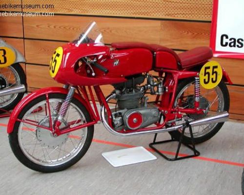 MV Agusta 125 Monoalbero  Earles fork was an option for all years.  This is a twin cam factory racer.