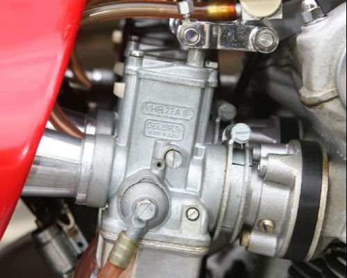 MV Agusta 850SS  27mm carbs without air cleaners